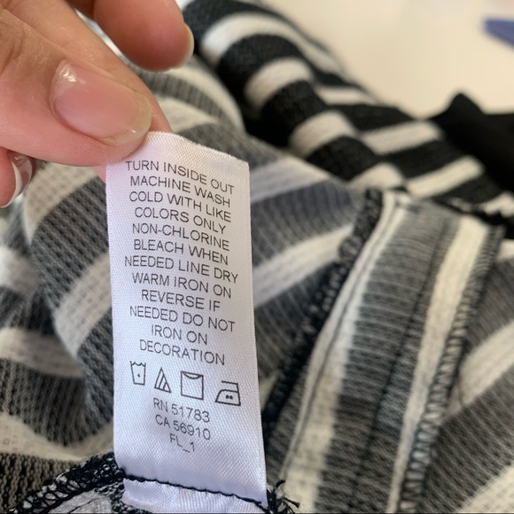 Black & white striped jacket - Picture 10 of 11